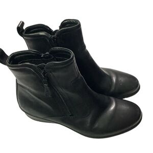 Ecco Classic Black Leather Booties